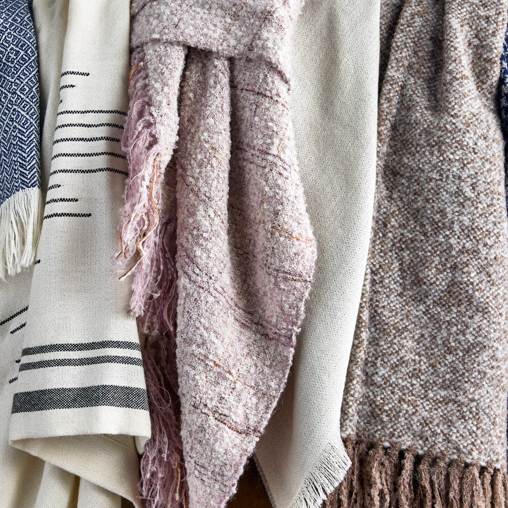 Luxury alpaca throw blankets handmade in Peru
