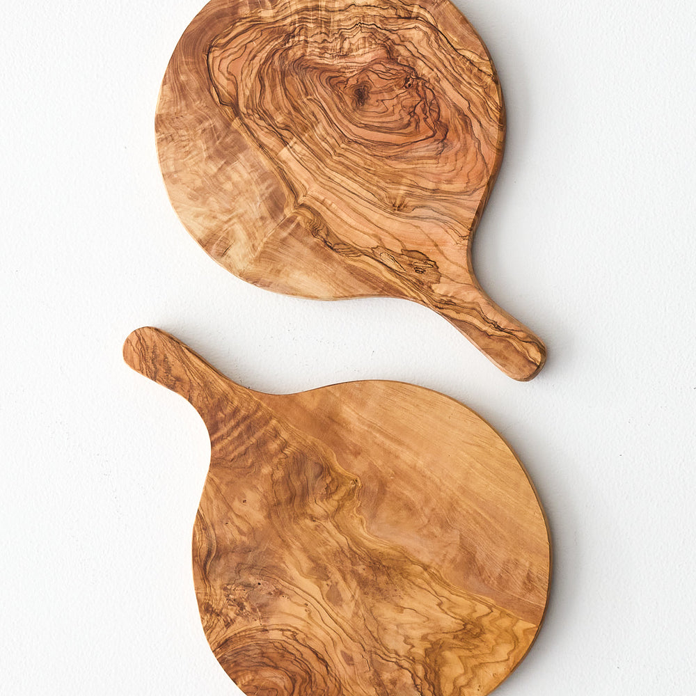 Chebika Bread Board by Fairkind. Handcrafted in Tunisia with ethically-sourced olive wood.